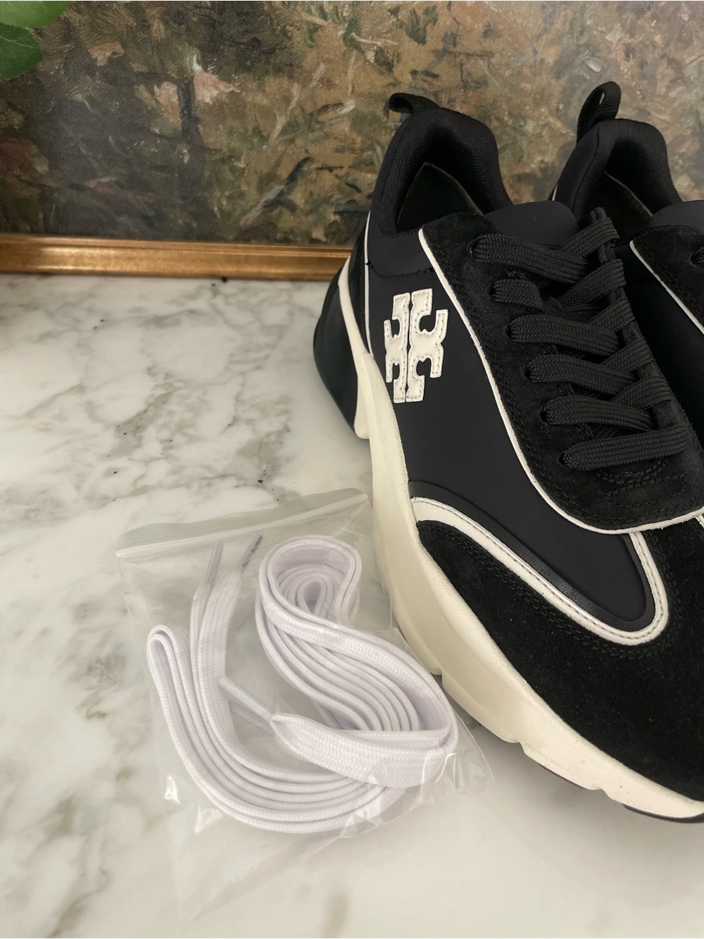 New Tory Burch Good Luck Sneakers Leather Suede Trainers Black & White Size 9.5 - Picture 6 of 10